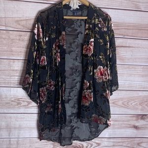 American Eagle velvet burn out kimono